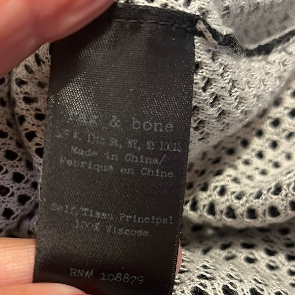 rag & bone Jeans Black/White Martina Long Sleeve  Mesh Layered Shirt Sz XS EUC - Picture 11 of 13